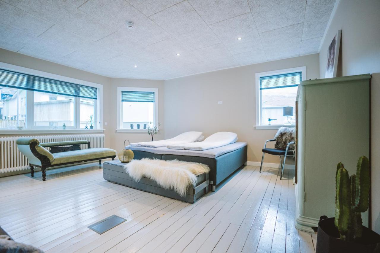 Brekkustova - Modern, Cosy And Spacious Apartment Klaksvik Ngoại thất bức ảnh